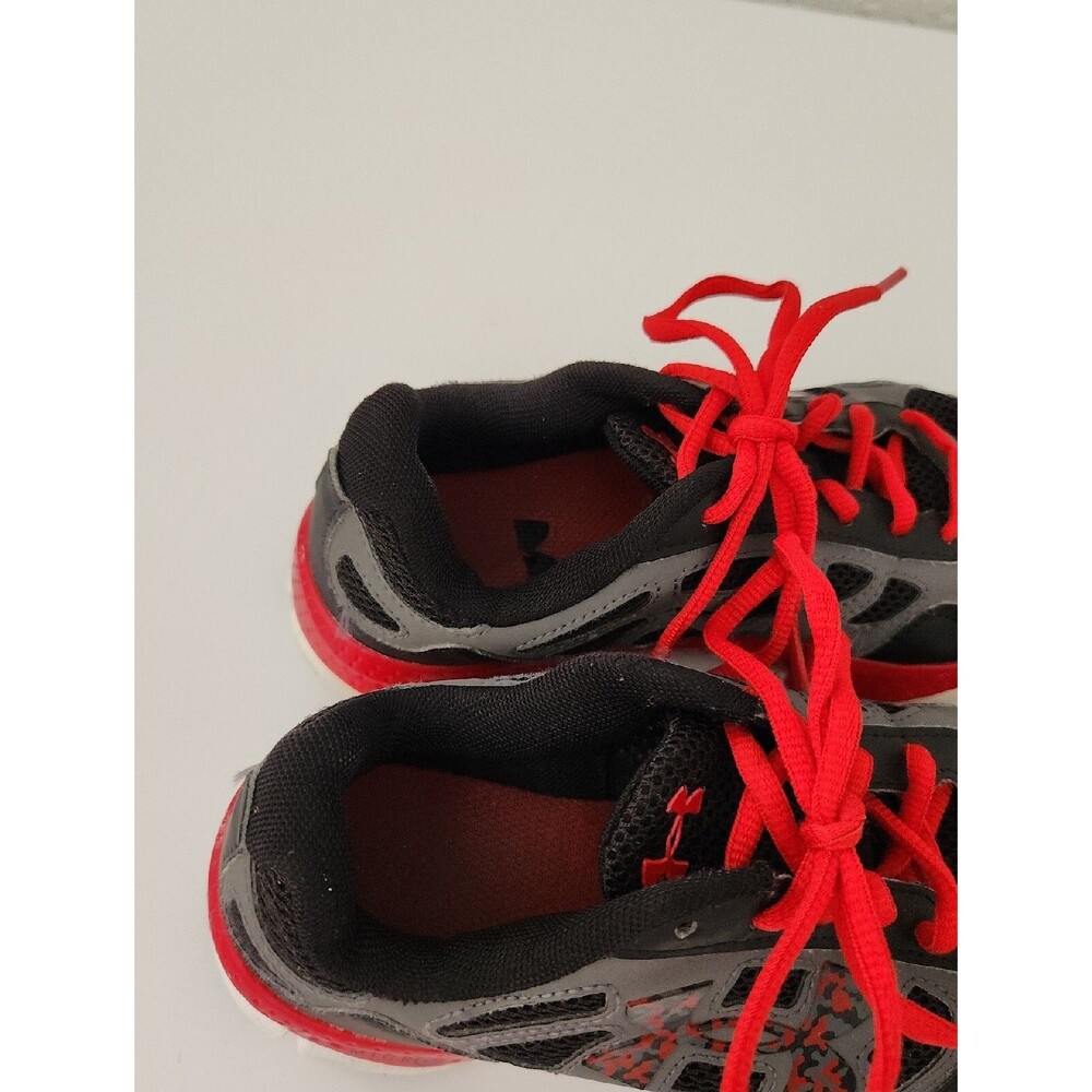UNDER ARMOUR Micro G Engage BL Boys Running Shoe Red Gray Black Low Sneaker 3.5 - Picture 5 of 7